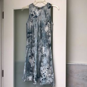 Short Dress light green size 7-8